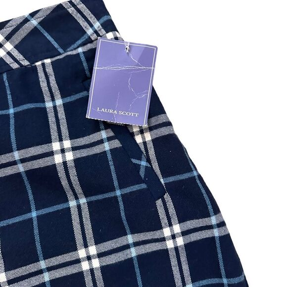 Laura Scott ~ Blue Plaid Skirt ~ fully lined ~ front side pockets ~ size small - Picture 3 of 9